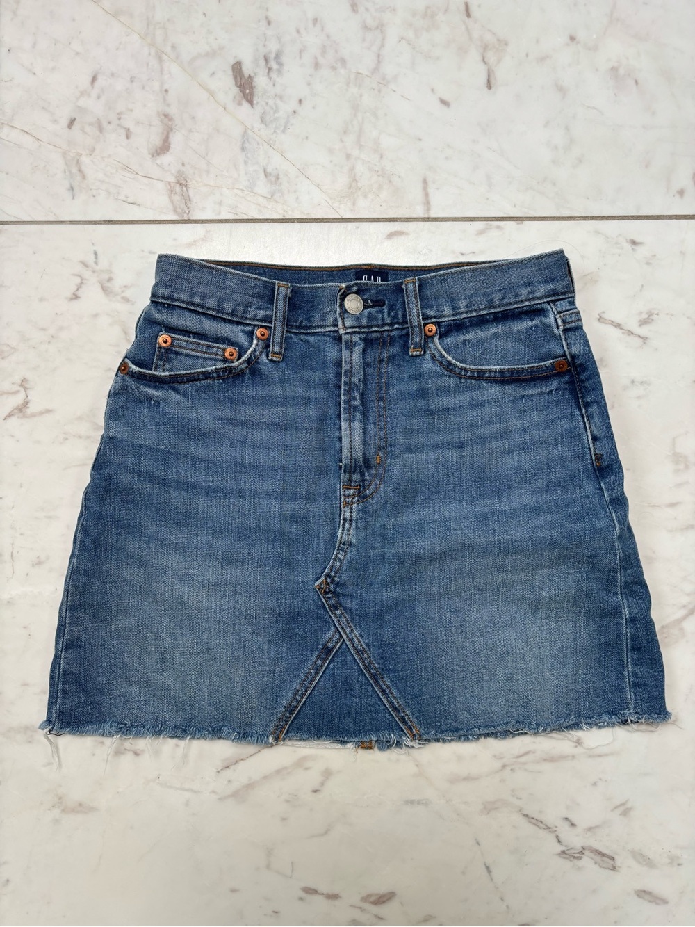 Gap Classic Blue Denim Mini Skirt - Casual Everyday Style size 25
